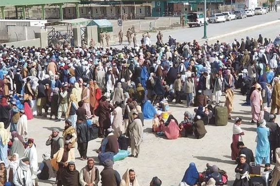 حدود ۱۵۰ خانواده افغان از گذرگاه اسپینبولدک به افغانستان برگردانده شدند