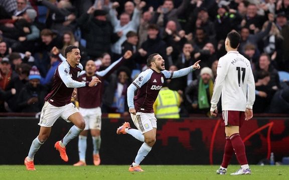 شوک به صدرنشین لیگ برتر؛ استون ویلا با گل ثانیههای پایانی آرسنال را شکست داد