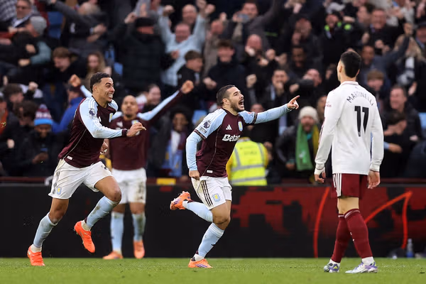 شوک به صدرنشین لیگ برتر؛ استون ویلا با گل ثانیههای پایانی آرسنال را شکست داد