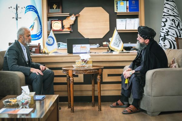 د طالبانو د ټولګټو وزارت مرستیال د ایران له سفیر سره د ابونصر فراهي سړک پر پروژې غږیدلی