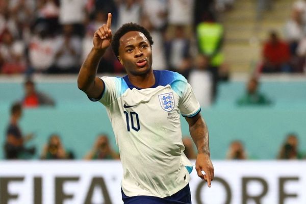 سرقت از خانه رحیم استرلینگ؛ بازیکن تیم فوتبال انگلستان مسابقات جام جهانی قطر را ترک کرد