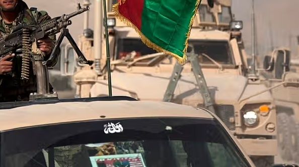 پخوانی پوځي افسر: د طالبانو له‌خوا د پخوانیو پوځيانو ثبتول زموږ اندېښنې ډېرې کړې دي
