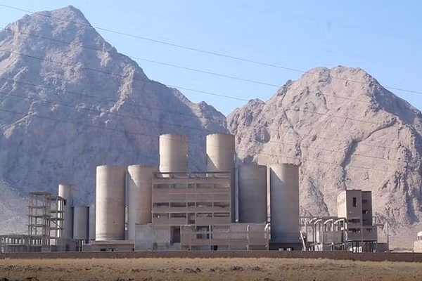 په هرات کې د سمنټو د تولید یوې فابریکې خپلې چارې پیل کړې