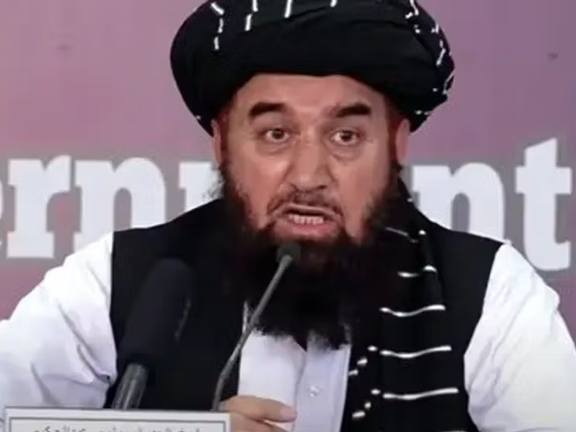 د طالبانو د عدلیې وزیر د لاسوهنو په غبرګون کې استعفا کړې