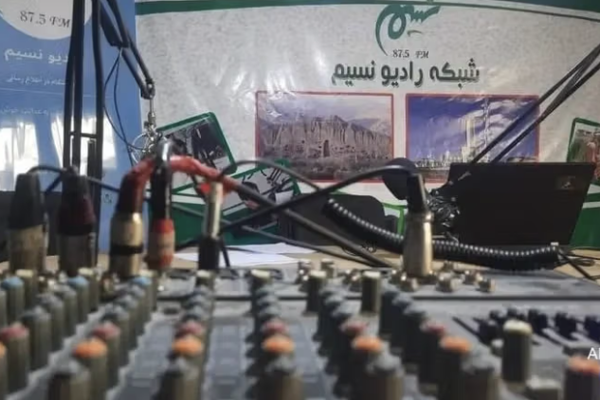 توقف بث إذاعة نسيم المحلية بعد 13 عاماً من العمل