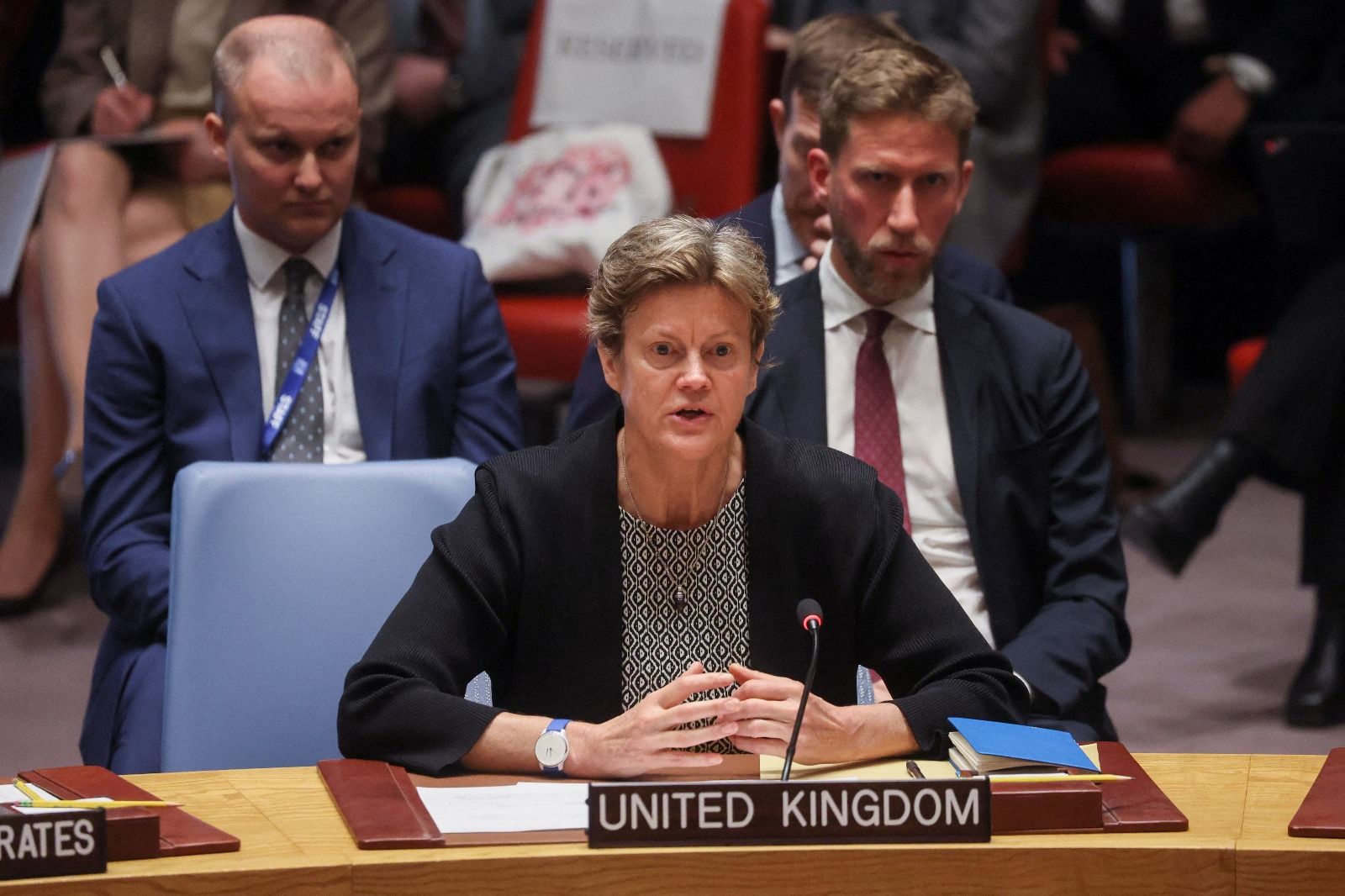 سفیر بریتانیا: بحث آپارتاید جنسیتی توجه جهان را از کمک به زنان افغان منحرف می‌کند