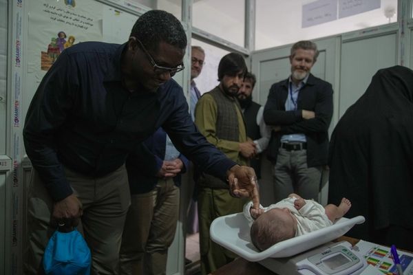 یونیسف: تېر کال له ۲۰ میلیونو ډېرو افغانانو ته روغتیايي خدمات رسېدلي
