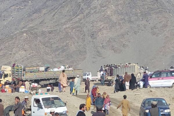 تېره ورځ تر۵ زرو زیات کډوال له ایران او پاکستان نه افغانستان ته جبري ستانه شوي