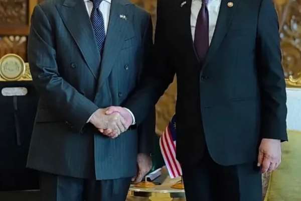 مالیزیا او پاکستان د افغانستان د ثبات او له طالبانو سره پر دوامداره تعامل خبرې کړې دي