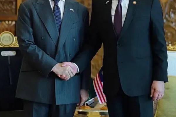 مالیزیا او پاکستان د افغانستان د ثبات او له طالبانو سره پر دوامداره تعامل خبرې کړې دي