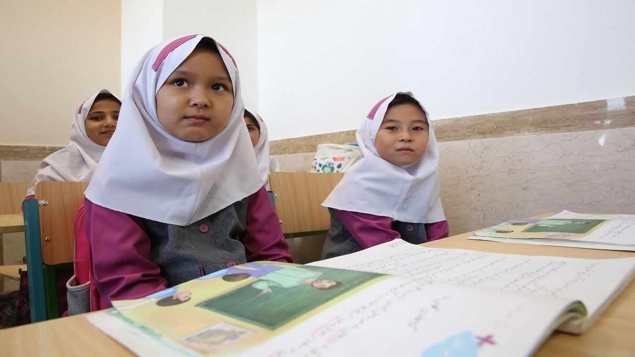 د ایران د پوهنې وزارت: د کډوالو زده‌کوونکو نوم‌لیکنه په پنځو ولایتونو کې پیل شوې ده