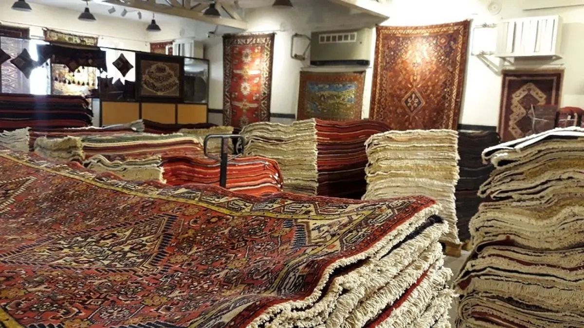 رئیس مرکز ملی فرش ایران: افغانستان و پاکستان دربخش مرمت فرش دستباف از ایران پیشی گرفتند