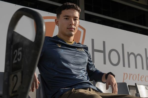 حسین کارنیل فوتبالیست افغان به باشگاه هالمستاد سویدن پیوست