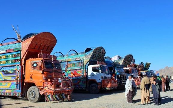 ایران او پاکستان ۸۷۹ افغانې کډوالې کورنۍ په جبر اېستلي