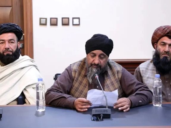 اهل هنود او سېکانو له طالب چارواکو سره په کتنه کې ویلي، چې ددوی ډیرې ځمکې غصب شوې دي