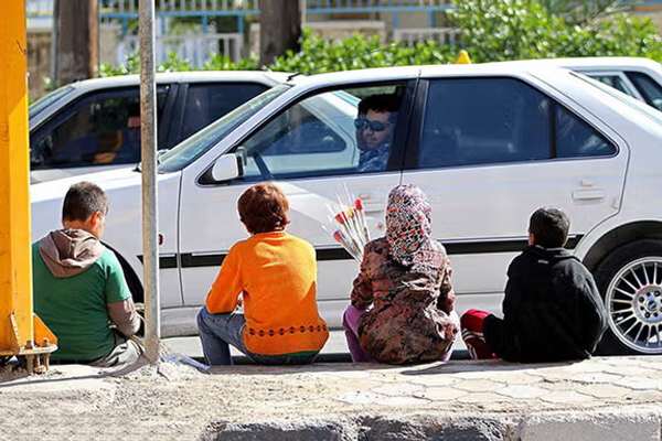 Child Rights Groups Urges Iran To Halt Afghan Migrant Deportation Plan