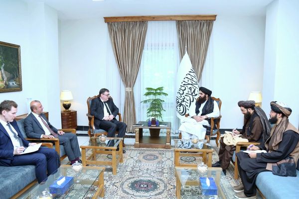 متقي او د ناروې شارژدافیر د پاکستان او طالبانو پر ناندریو او د سیمې پر وضعیت خبرې وکړې