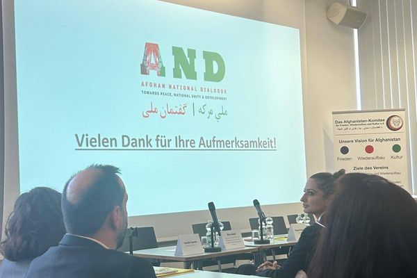 په برلین کې د «ملي مرکې» تر سرلیک لاندې د افغان نجونو د وضعیت په اړه ناسته ترسره شوه