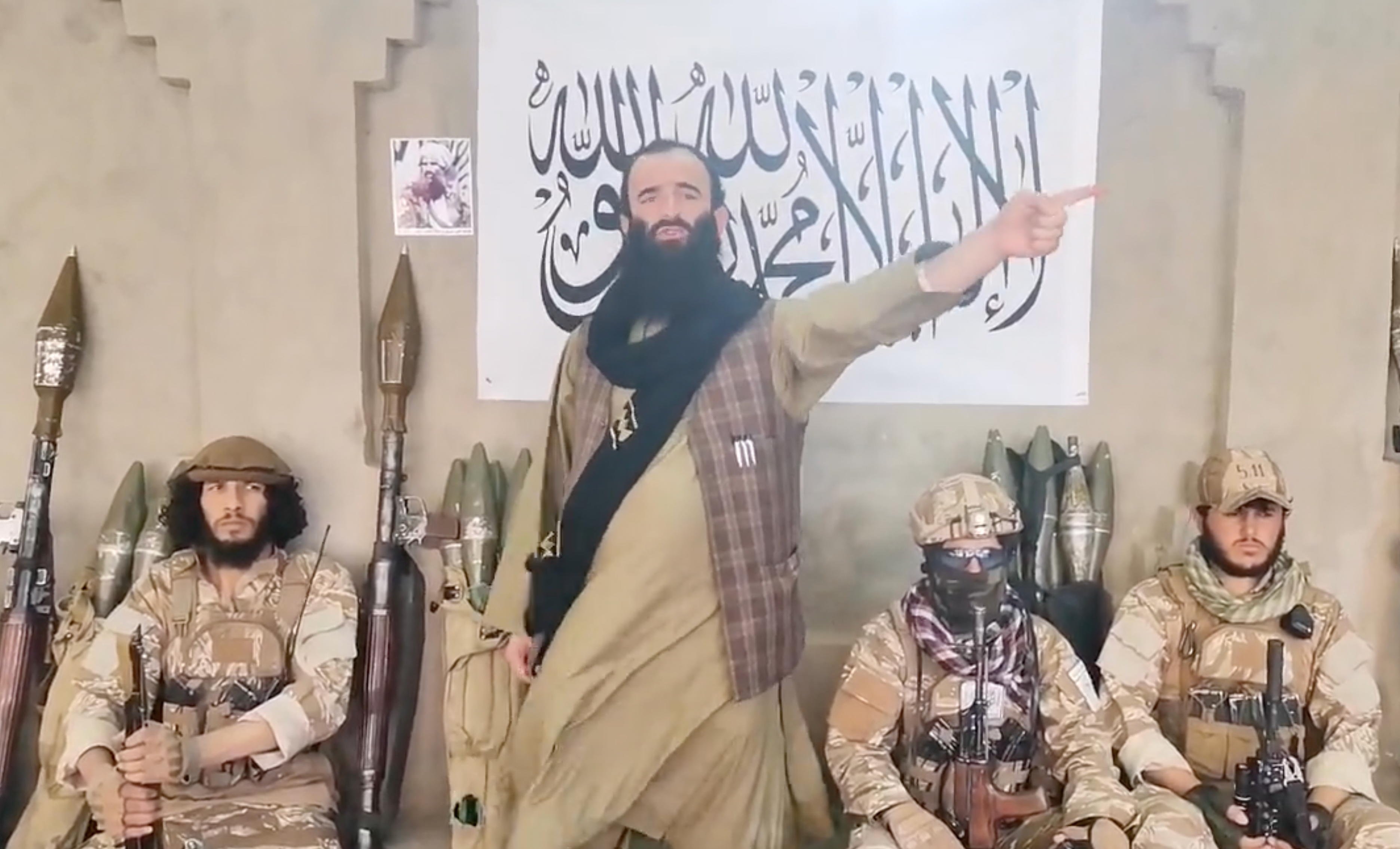 عبدالحمید خراسانی: آنقدر که زیر حاکمیت طالبان تحقیر و توهین می‌شوم در حکومت قبلی نمی‌شدم‌