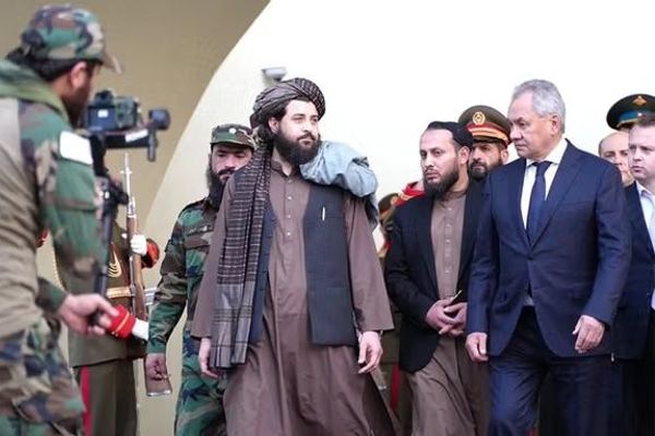 روسیې خبرداری ورکړی چې ناټو غواړي بېرته افغانستان ته پوځي ځواکونه راولي