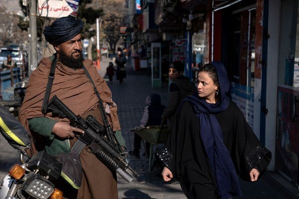 خلکو ته د طالبانو له خوا د حقونو د ورکړې ادعا؛ واقعیتونو سره ټکر، که د حقایقو د انکار هڅه؟