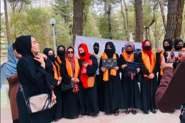 Women Protesters Claim Taliban Damaged Their Educational Documents, Detained Journalists