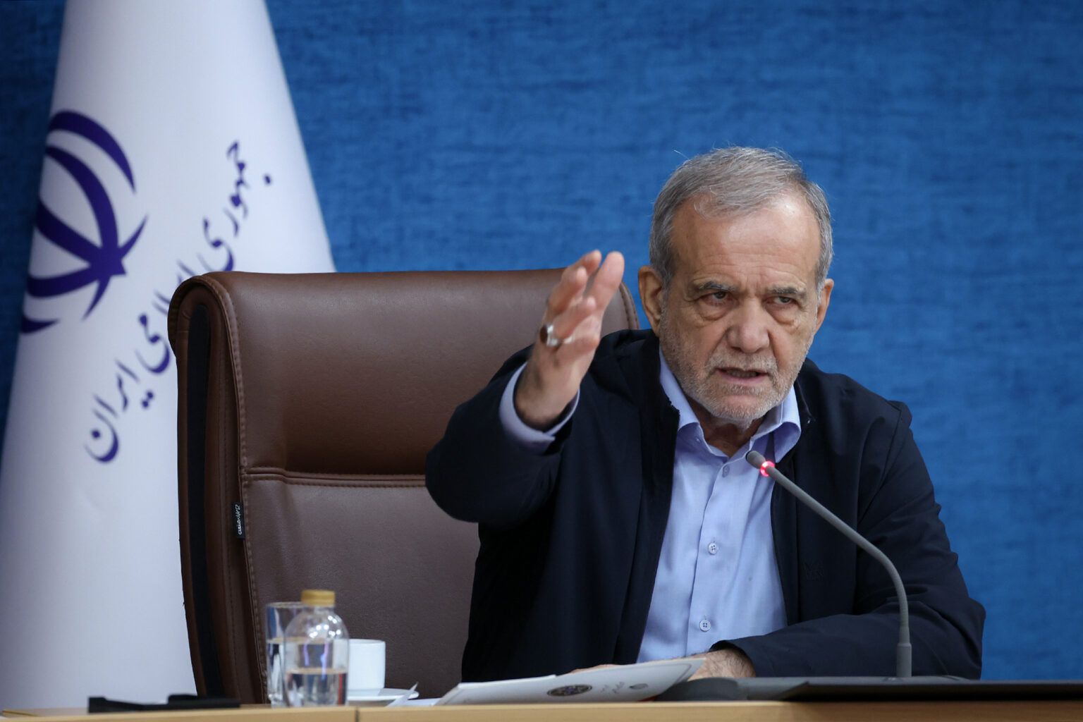 پزشکیان: طالبان و برخی کشورها به ما کمک می‌کنند، اما محاسبات خود را هم دارند