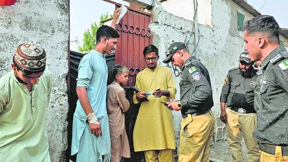 د بلوچستان په بېلابېلو سیمو کې د افغان کډوالو د نیولو لړۍ چټکه شوې