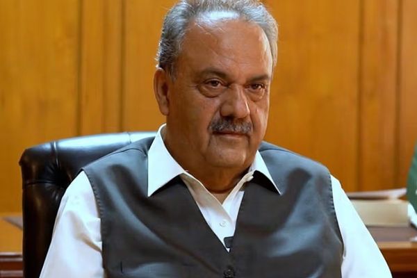 آصف درانی: پس از حمله پاکستان به افغانستان حملات تیتیپی کاهش یافته است