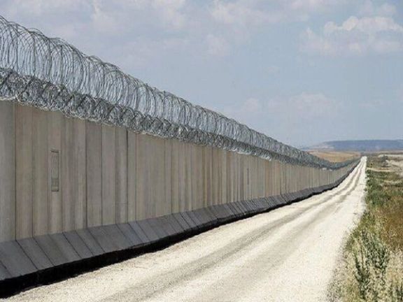 ایران میگوید بیش از ۱۰ کیلومتر از مرزهای افغانستان را دیوارکشی کرده است