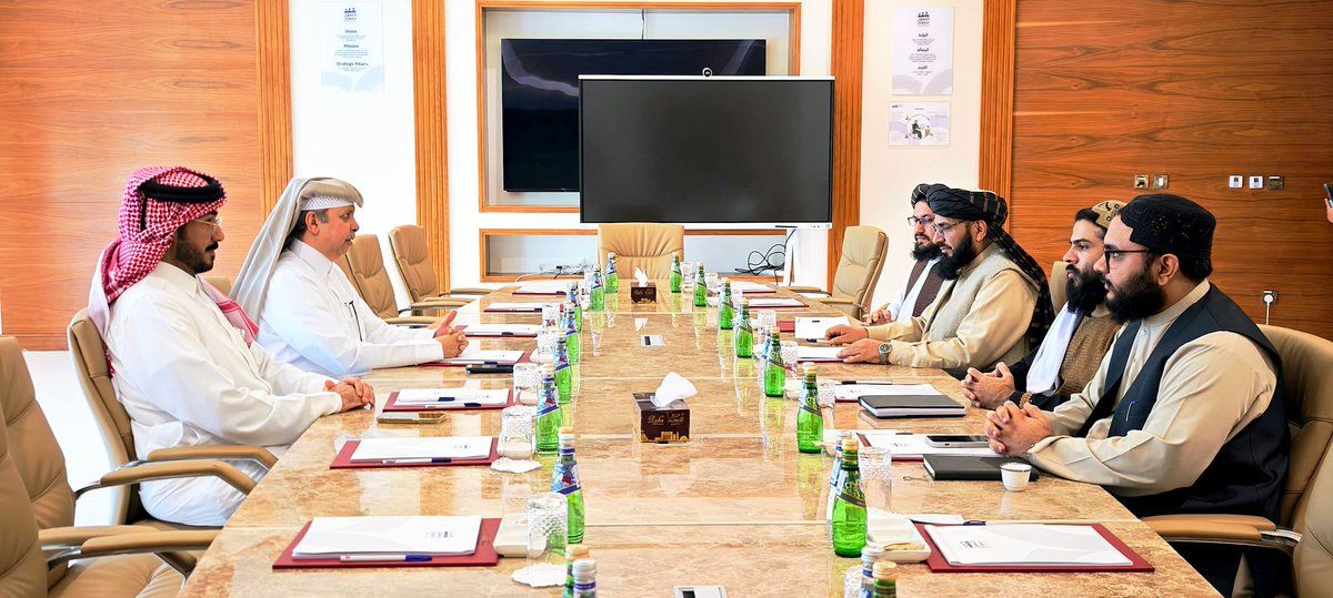 په دوحه کې د طالبانو سفیر د قطر له کار وزارت سره د افغان کارګرو پر ګومارنې غږېدلی