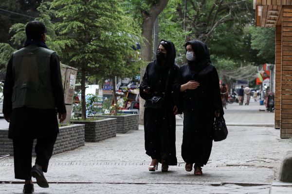 د ملبورن پوهنتون د حقوقو پوهنځی د افغان مېرمنو او نجونو لپاره حقوقي زده کړې پیلوي