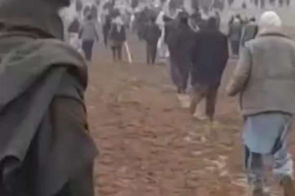 د تخار اوسېدونکو او طالبانو پورې تړلو شرکتونو ترمنځ د کانونو په سر نښته کې ۴کسان وژل شوي