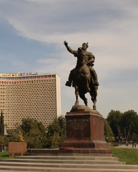 په ازبکستان کې تر ټولو ډېر بهرني سوداګر افغانان دي