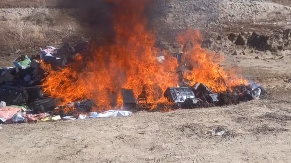 د بشري حقوقو مدافعان: د طالبانو له لوري د موسیقۍ الاتو سوځول له فرهنګي حقونو سرغړونه ده