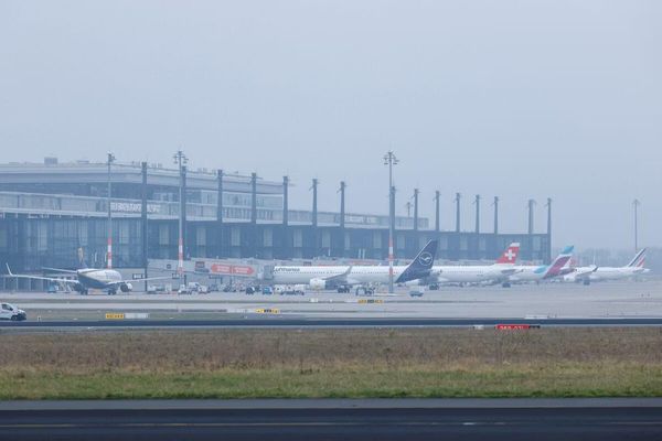 Germany Transfers 141 Afghan Refugees From Pakistan After Years of Delay