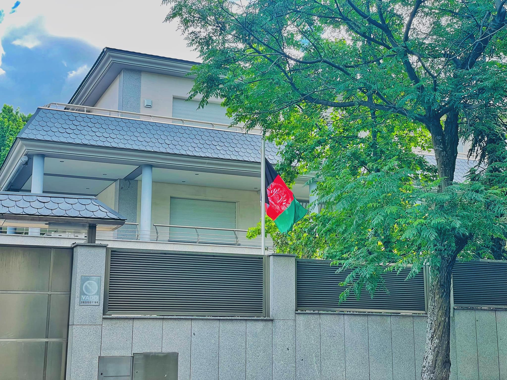 په اسپانیه کې افغان سفارت اعلان وکړ، چې د طالبانو د بهرنیو چارو له وزارت سره تعامل لري