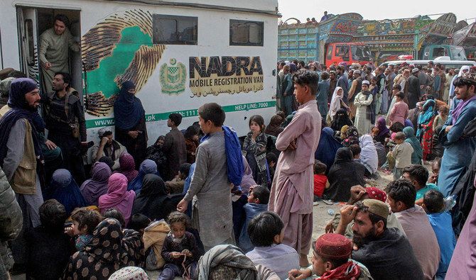 د خیبر پښتونخوا بنو کې د امنیتي اندېښنو له امله د افغان کډوالو کمپ ته د تخلیې امر شوی