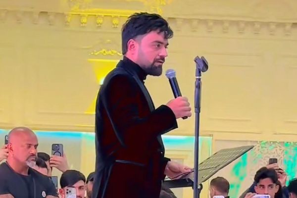 راشد خان: افغان نوی نسل که هر څومره بېوسه شي، اول باید پر تعلیم فکر وکړي