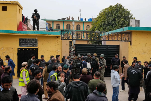 پاکستانۍ رسنۍ: د اسلاماباد د وروستي ځانمرګي بریدګر دوه وروڼه نیول شوي