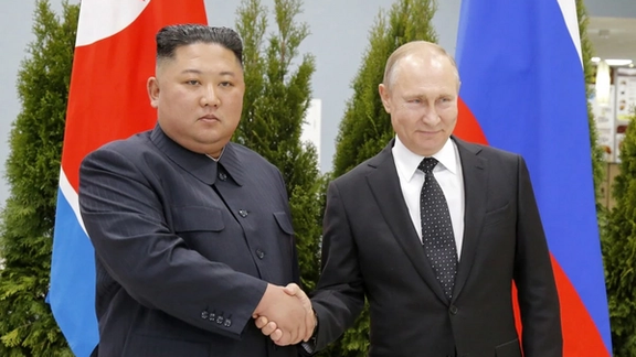 سپینه ماڼۍ: ولادیمیر پوتین او کېم جونګ اون پر وسلو د مذاکراتو لپاره سره ویني