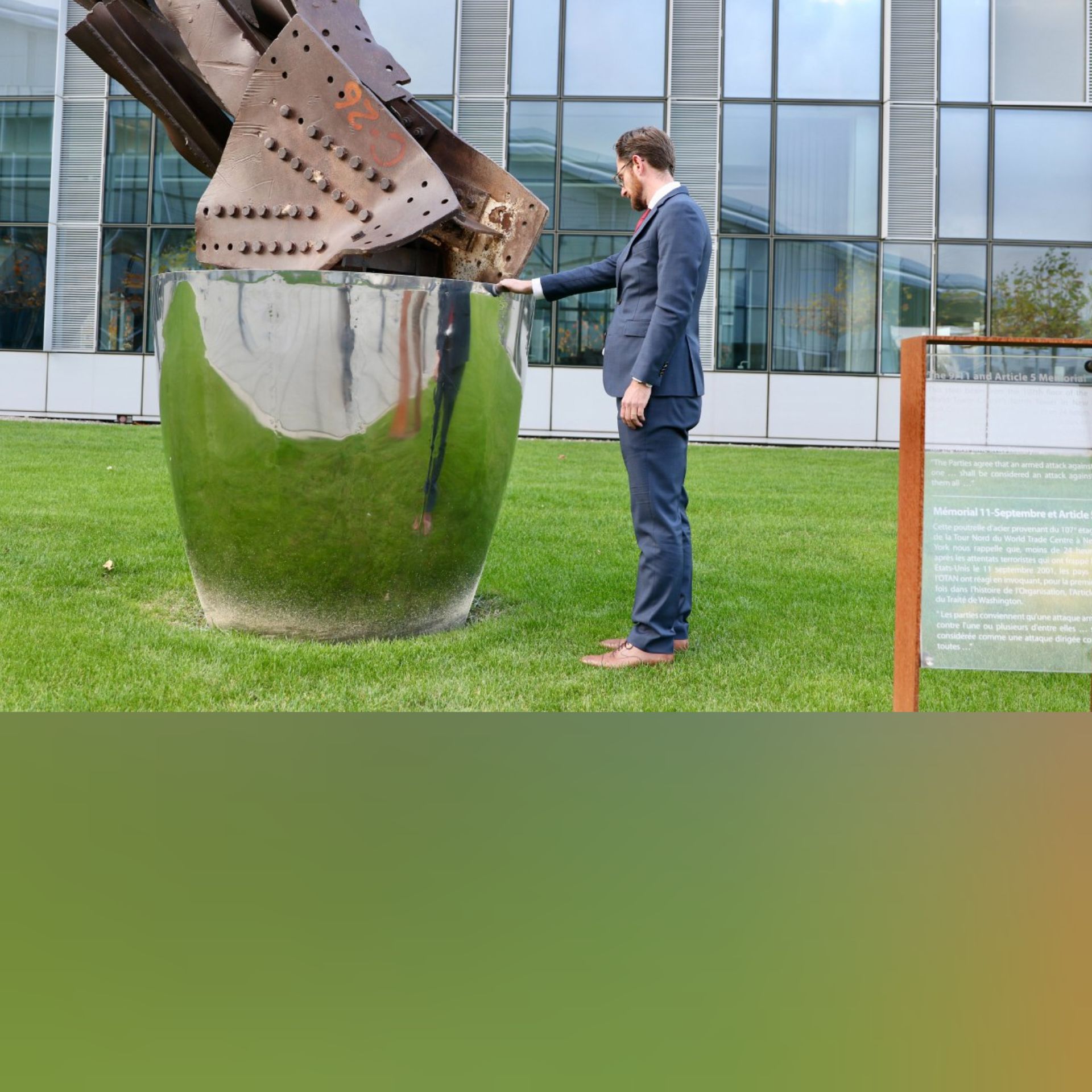 تام وست: اگر چین و روسیه طالبان را به‌رسمیت بشناسند، امریکا چنین نخواهد کرد