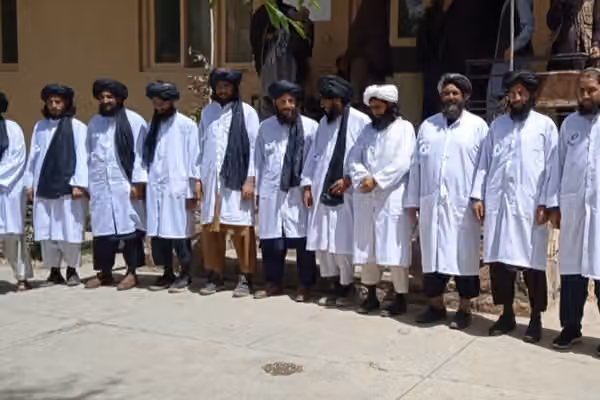 سرچینې: په هرات کې د طالبانو امربالمعروف ښځې جریمه کوي او ۴ توقیفځایونه یې ورته جوړ کړي