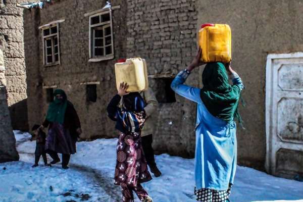 ملګري ملتونه: مېلیونونه افغانان لاهم د څښاک پاکو اوبو ته لاسرسی نهلري