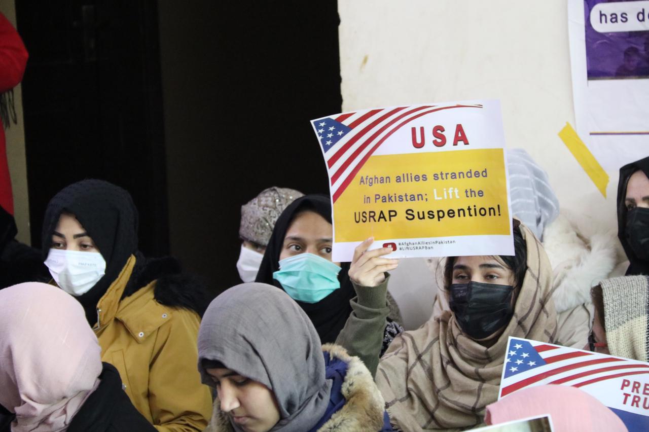 حکومت ترامپ می‌گوید از سرگیری روند پذیرش پناهجویان ماه‌ها زمان خواهد برد