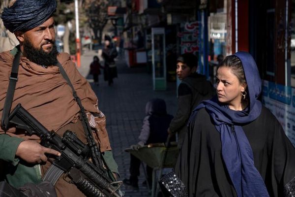 "التلغراف": الفتيات في كابل يتعرضن للضرب والاعتقال على يد طالبان