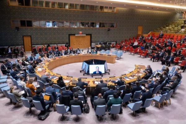 په ملګرو ملتونو کې د هرمز تنګي په اړه د بحرین وړاندیز له مخالفت سره مخ شو