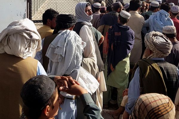 افغانهای ساکن خیبرپختونخوا ملزم به داشتن ویزای پاکستان شدند