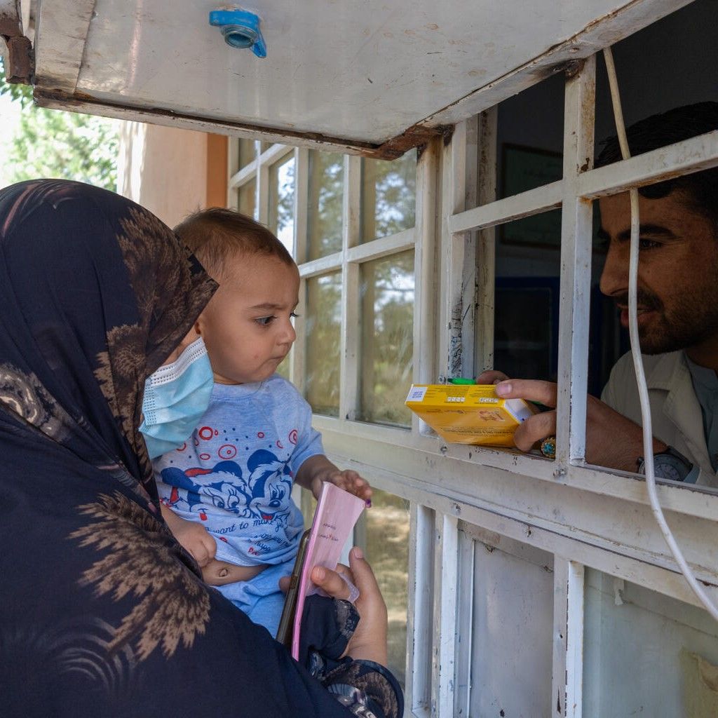 یونېسف: یوه میاشت کې مو د افغانستان له ۲۴۰۰ روغتیايي مرکزونو سره همکاري کړې ده
