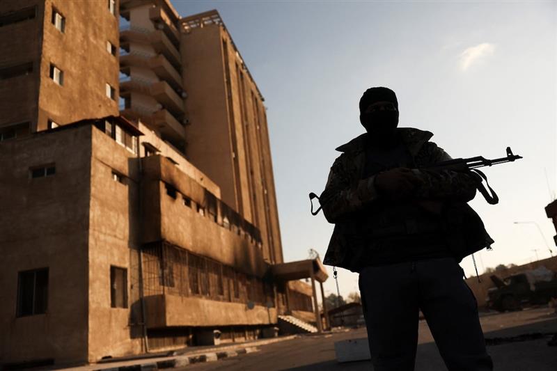 رسانه‌های سوریه از درگیری‌های مسلحانه در غرب، شرق و جنوب این کشور خبر دادند